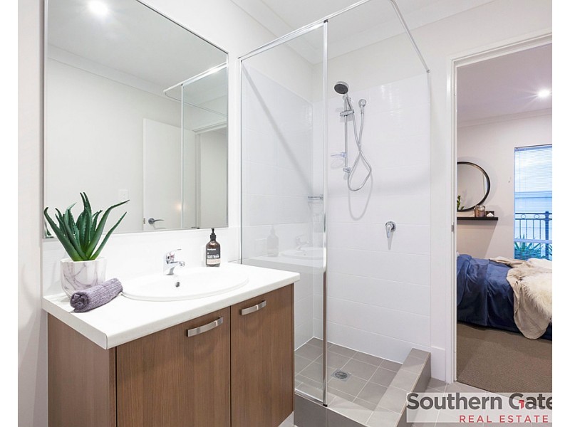 57 Kangaroo Avenue, Kwinana Town Centre WA 6167