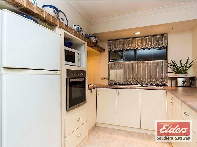 8 George Beacham Way, Pinjarra WA 6208