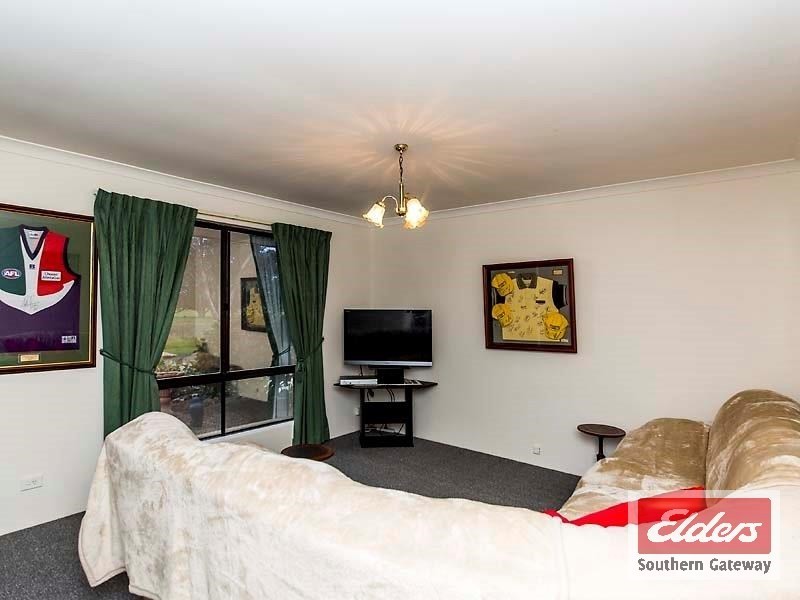 8 George Beacham Way, Pinjarra WA 6208