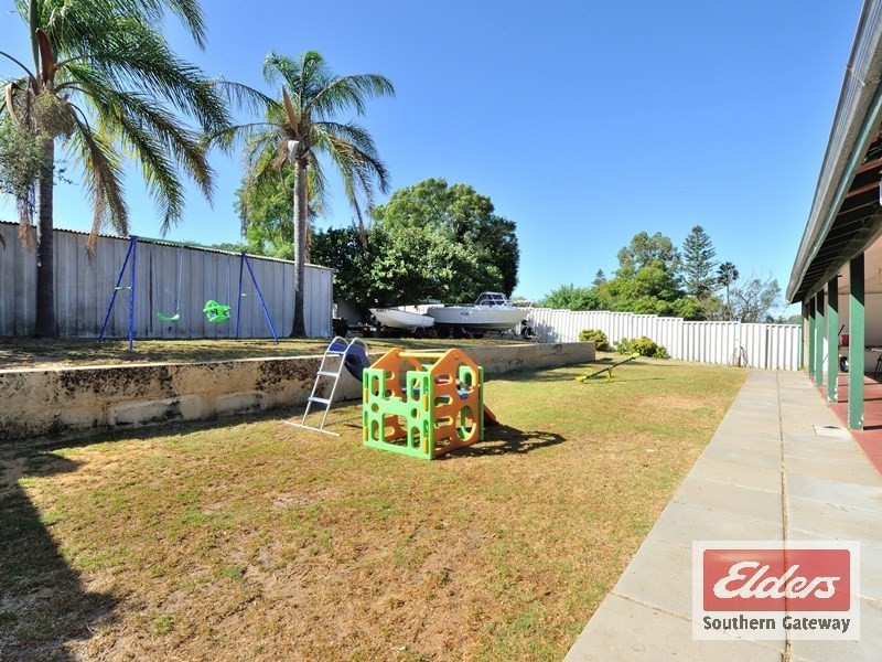 59 Summerton Road, Medina WA 6167