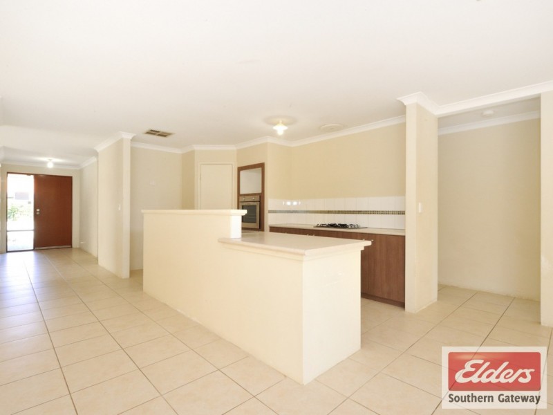 13 Weybridge Drive, Wellard WA 6170