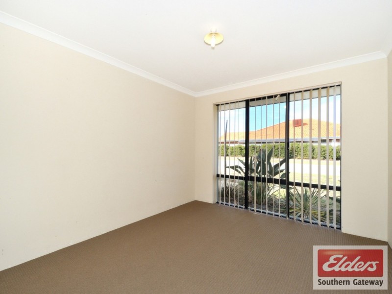 13 Weybridge Drive, Wellard WA 6170