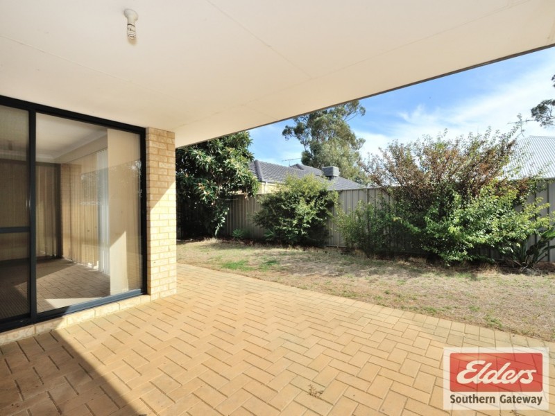 13 Weybridge Drive, Wellard WA 6170