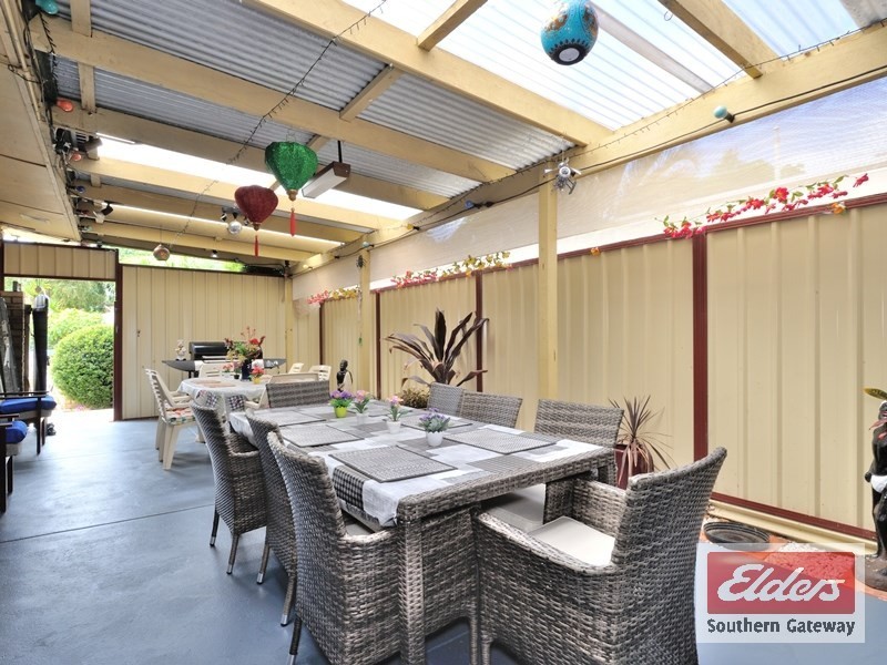 3 Milton Place, Orelia WA 6167