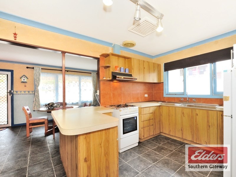 6 Dowling Place, Orelia WA 6167