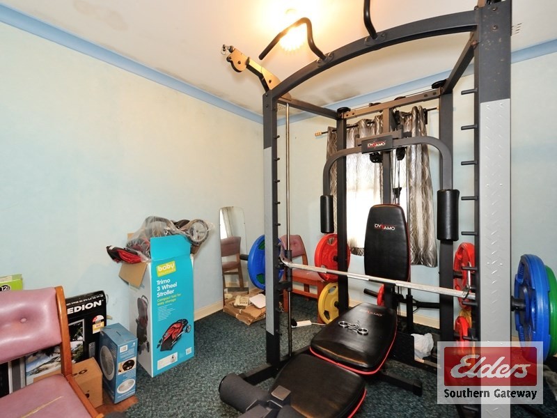 6 Dowling Place, Orelia WA 6167