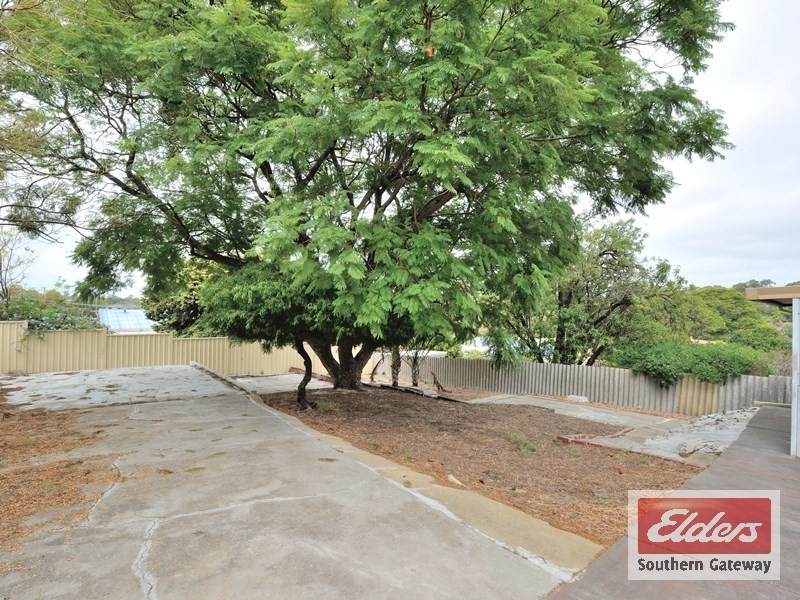 6 Dowling Place, Orelia WA 6167