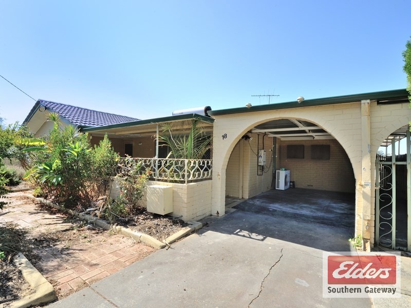 18 Barron Way, Orelia WA 6167