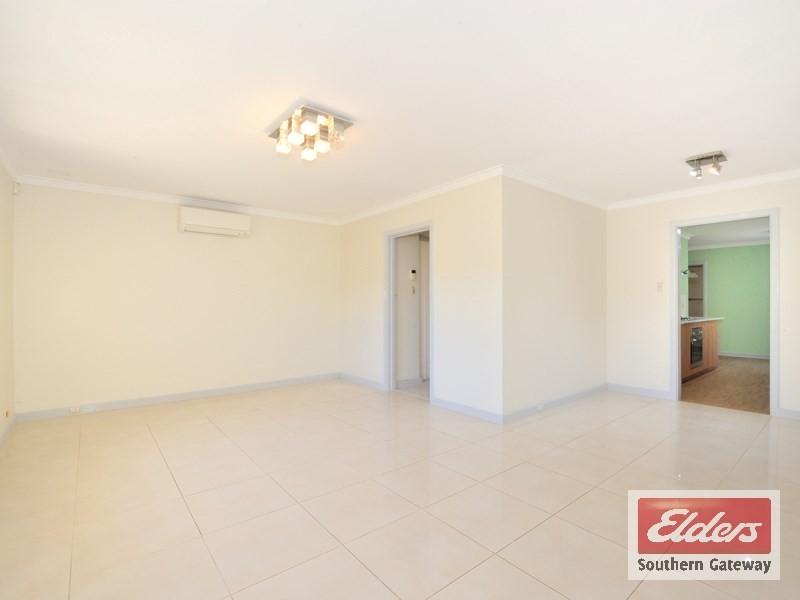 22 Casserley Way, Orelia WA 6167