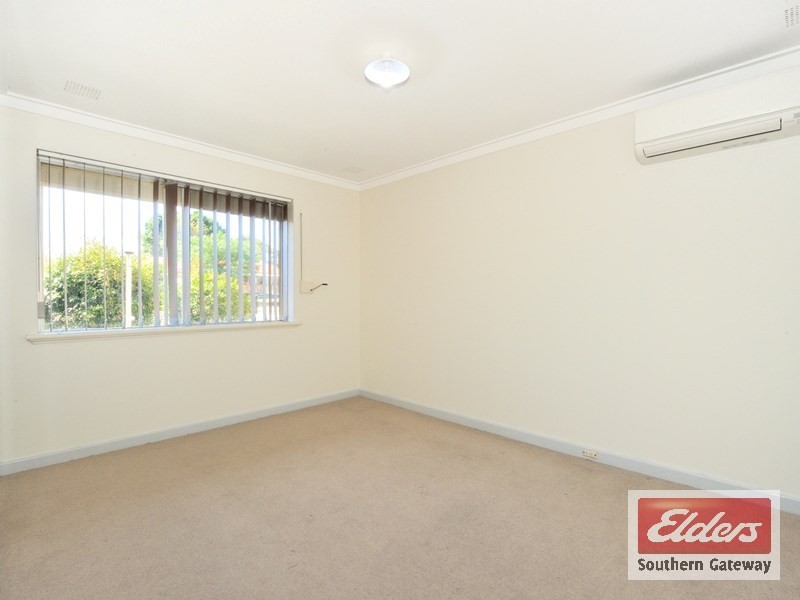 22 Casserley Way, Orelia WA 6167