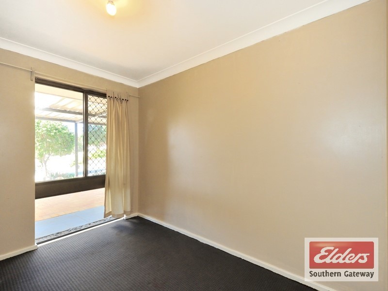 18 Kirkland Way, Parmelia WA 6167