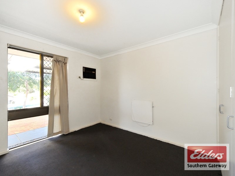 18 Kirkland Way, Parmelia WA 6167