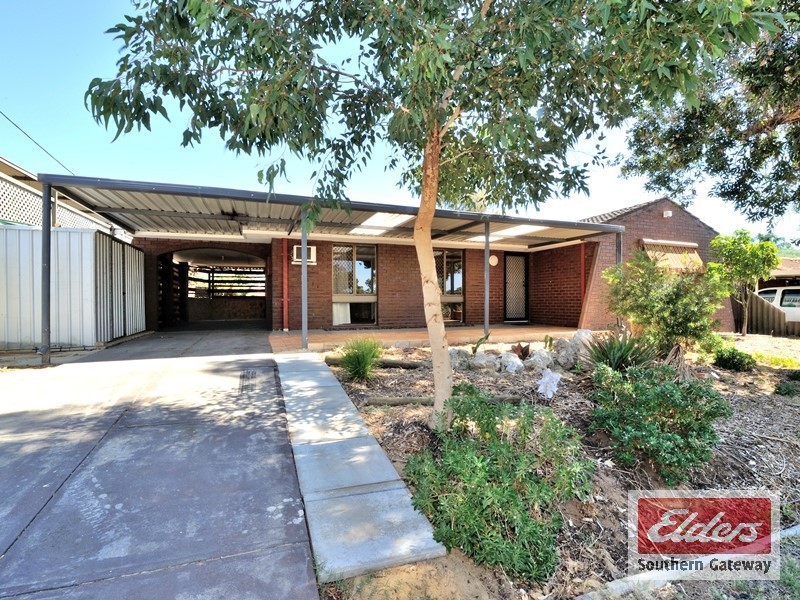 18 Kirkland Way, Parmelia WA 6167