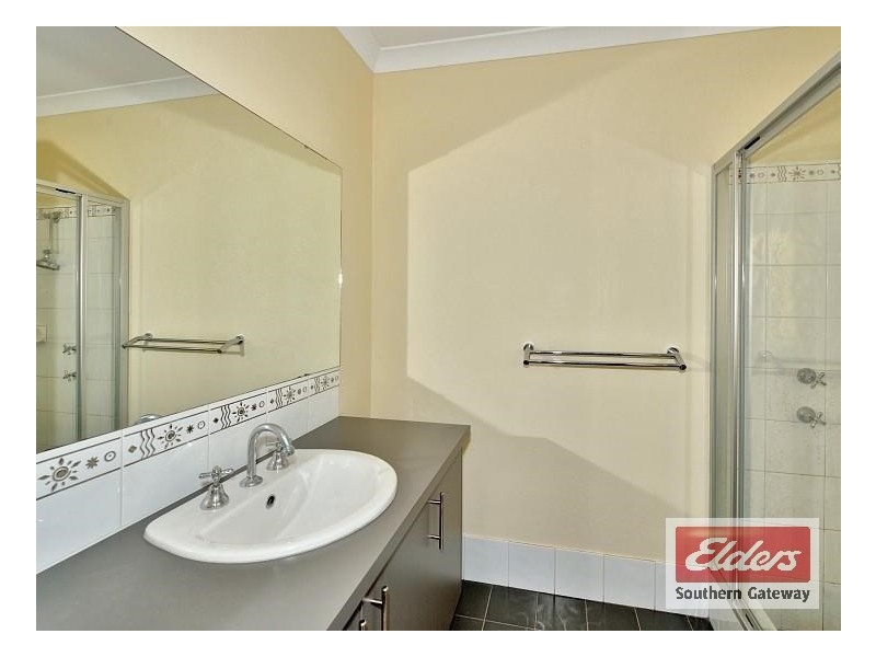 8 Pingle Drive, Greenfields WA 6210