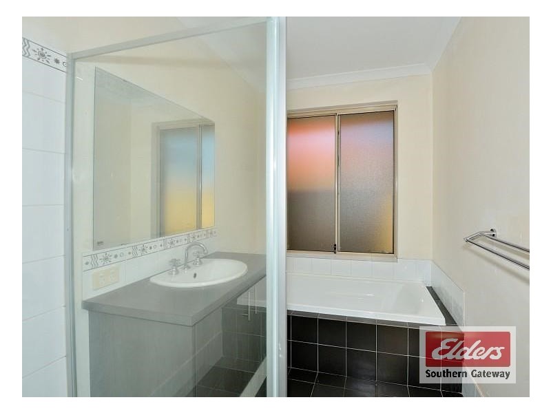 8 Pingle Drive, Greenfields WA 6210