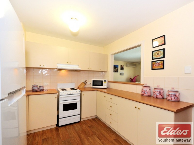 Unit 2, 21 Clint Way, Calista WA 6167