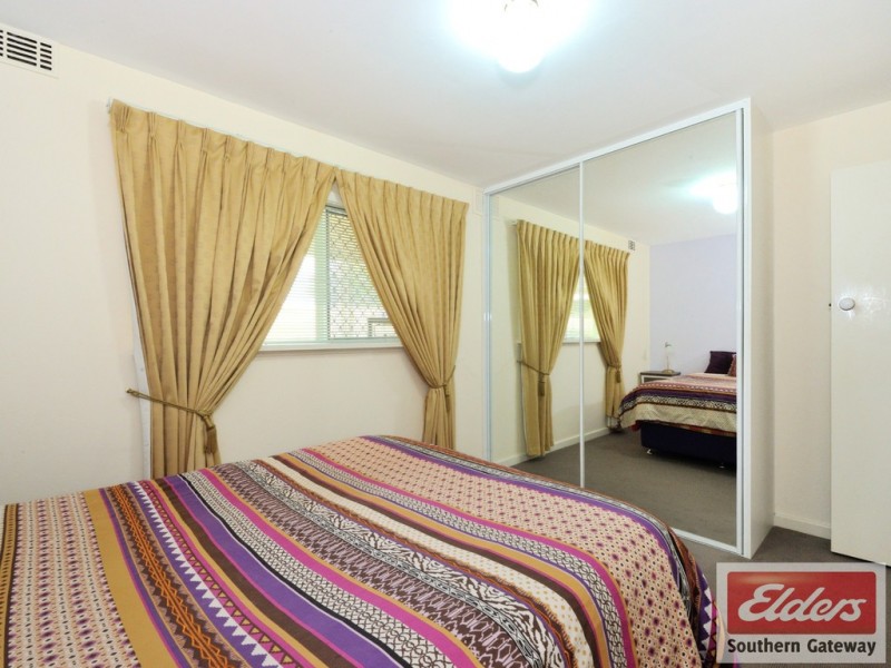 Unit 2, 21 Clint Way, Calista WA 6167