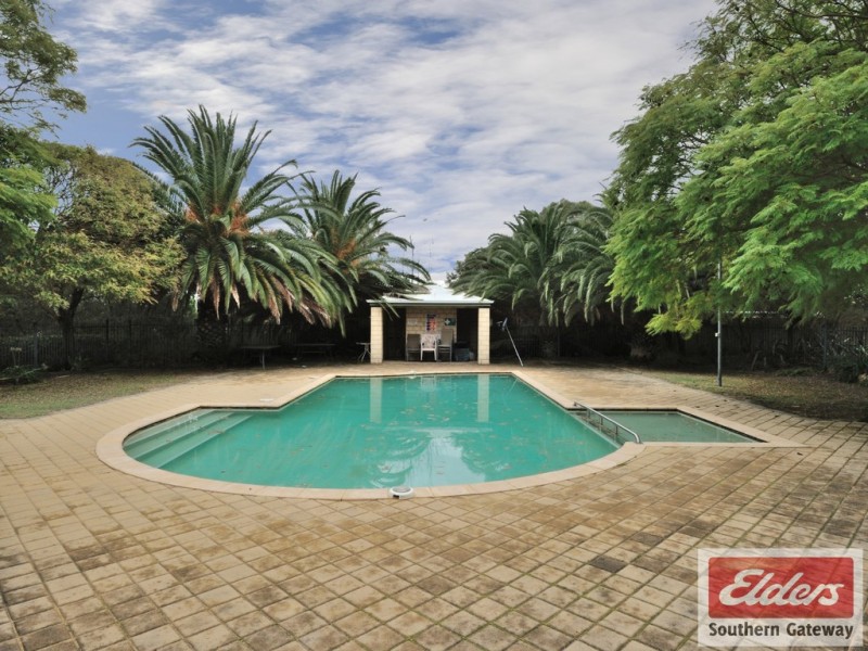 Unit 2, 21 Clint Way, Calista WA 6167