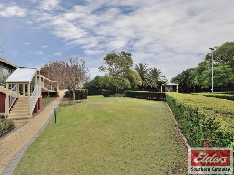 Unit 2, 21 Clint Way, Calista WA 6167