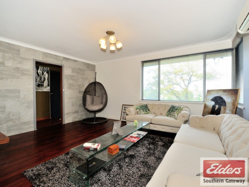 29 Barron Way, Orelia WA 6167