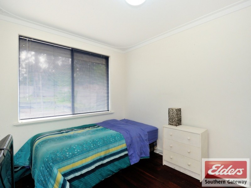 29 Barron Way, Orelia WA 6167