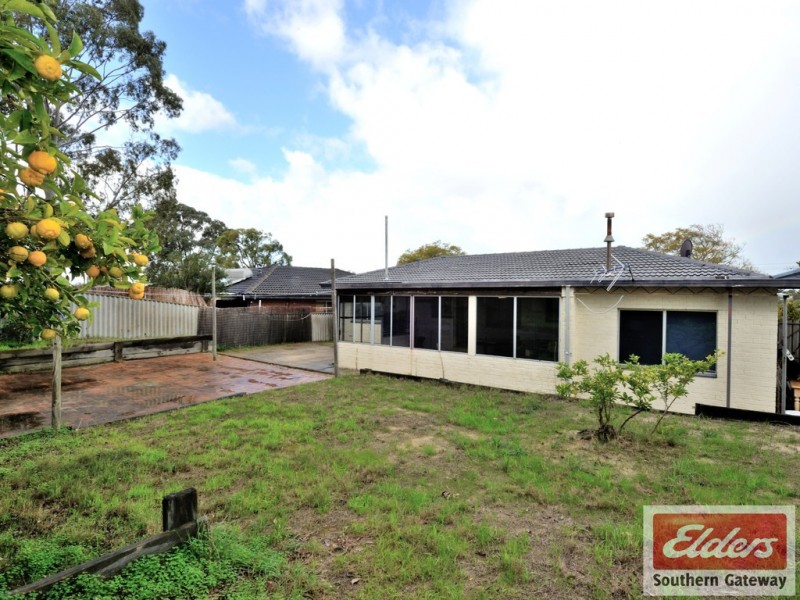 29 Barron Way, Orelia WA 6167