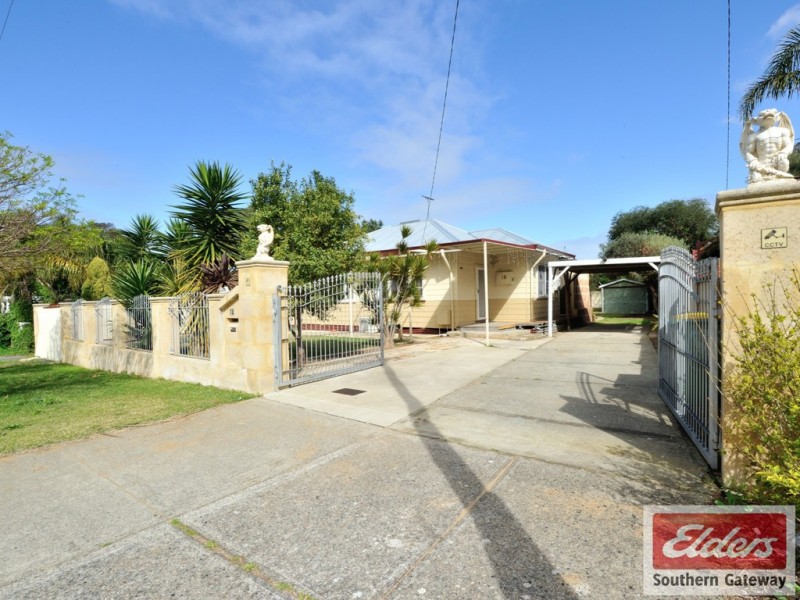 18 Munday Way, Medina WA 6167