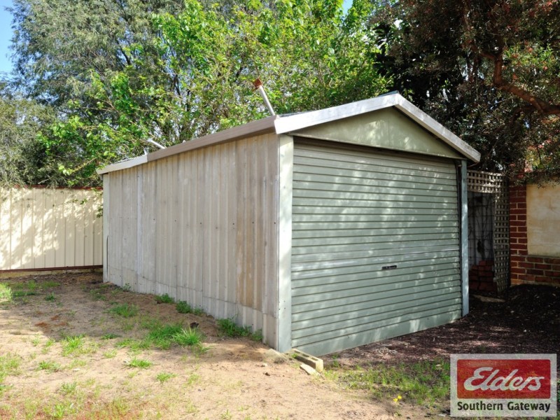 18 Munday Way, Medina WA 6167