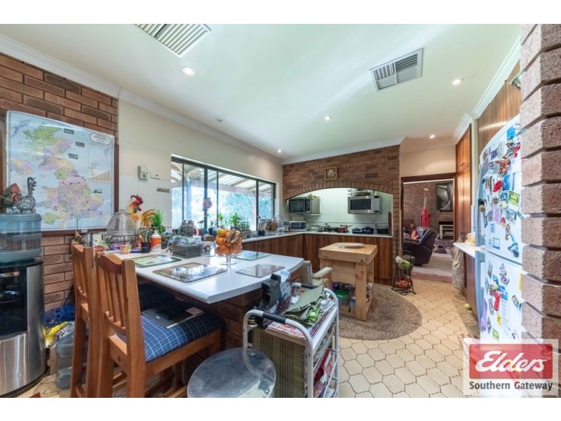 99 River Road, Hopeland WA 6125