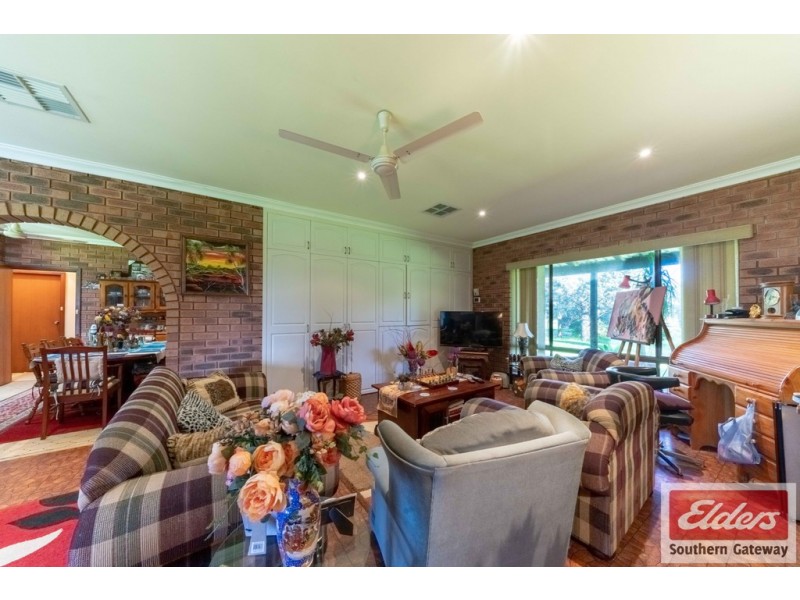 99 River Road, Hopeland WA 6125