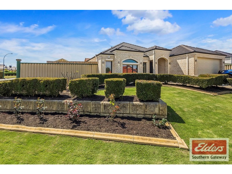 6 Burkett Terrace, Bertram WA 6167