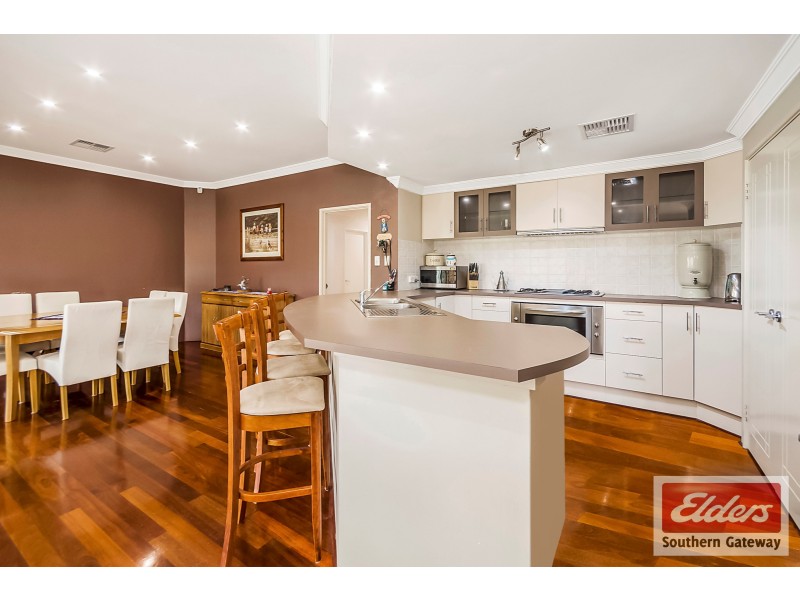 6 Burkett Terrace, Bertram WA 6167