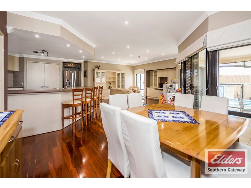 6 Burkett Terrace, Bertram WA 6167