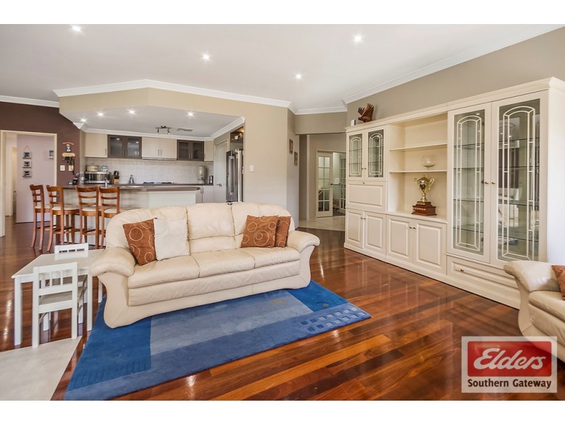 6 Burkett Terrace, Bertram WA 6167