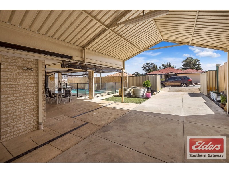 6 Burkett Terrace, Bertram WA 6167