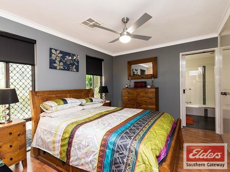 27 Peters Way, Oakford WA 6121