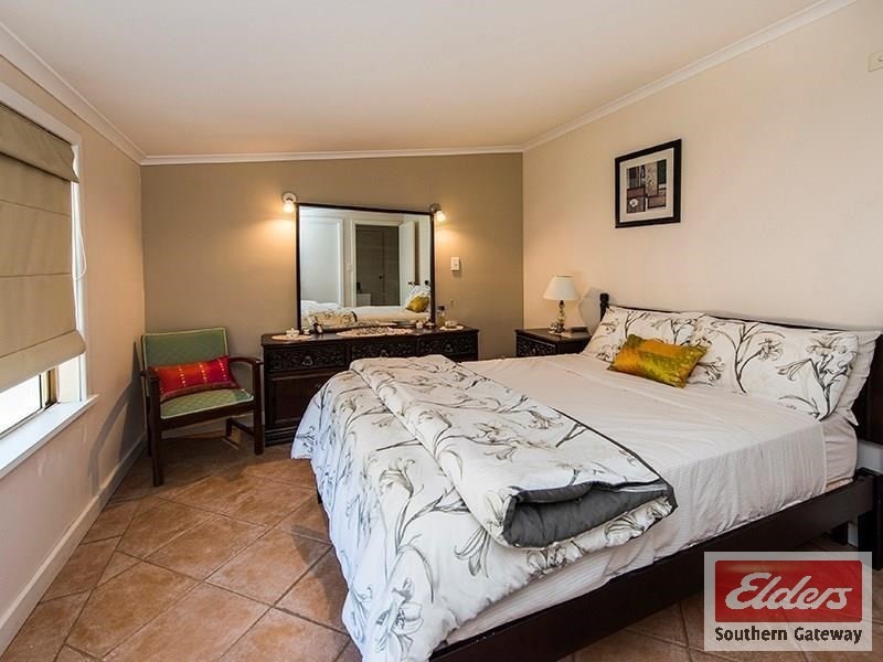 27 Peters Way, Oakford WA 6121