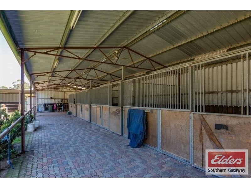 27 Peters Way, Oakford WA 6121