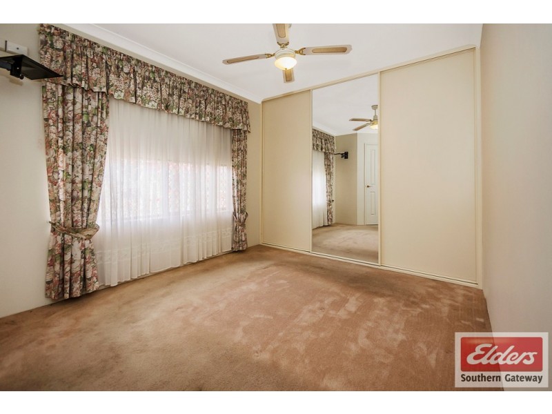 4 Robbins Retreat, Leda WA 6170