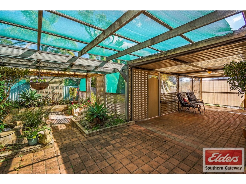 4 Robbins Retreat, Leda WA 6170