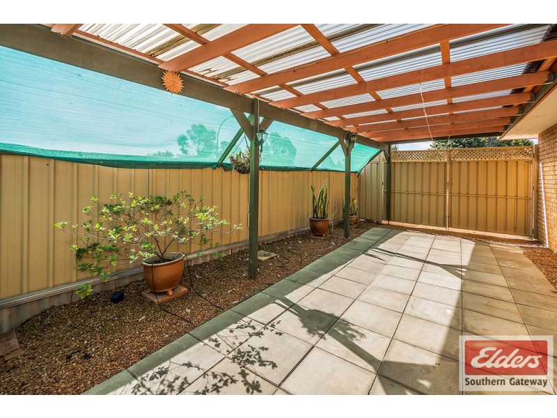 4 Robbins Retreat, Leda WA 6170