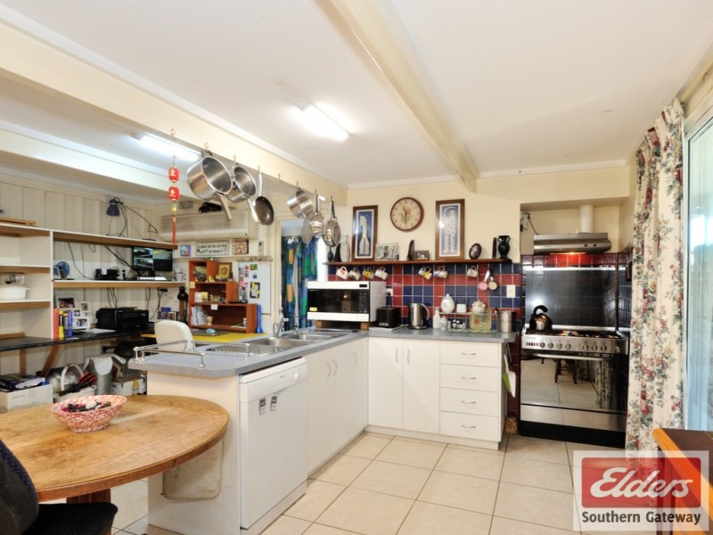 98 Karri Street, Karnup WA 6176