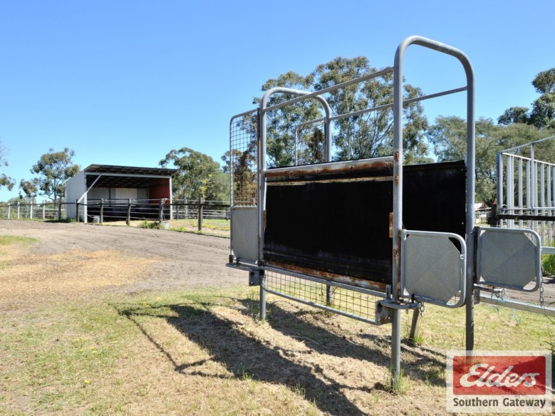 98 Karri Street, Karnup WA 6176