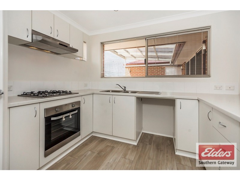 2 Topaz Lane, Wellard WA 6170