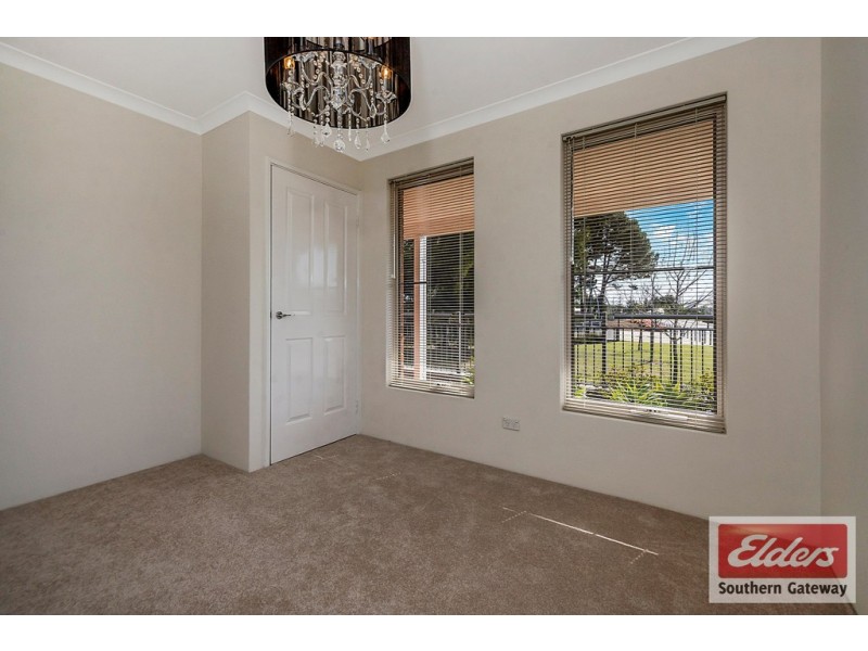 2 Topaz Lane, Wellard WA 6170