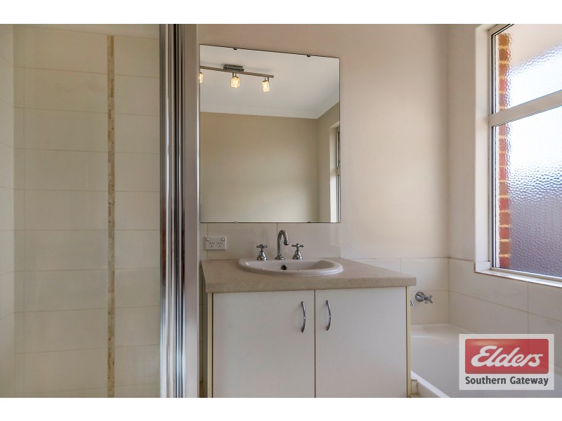 2 Topaz Lane, Wellard WA 6170