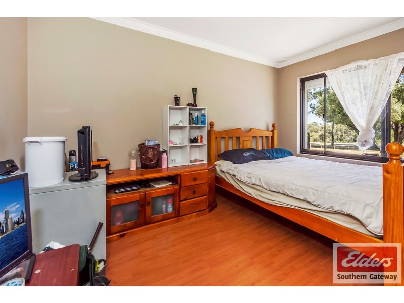 43 Nye Way, Orelia WA 6167