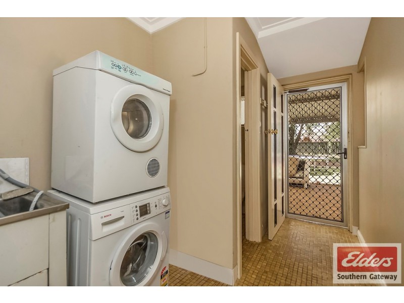 43 Nye Way, Orelia WA 6167