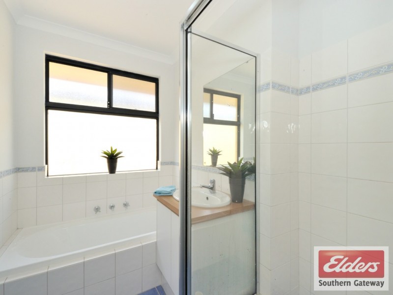 4 Bailey Way, Bertram WA 6167