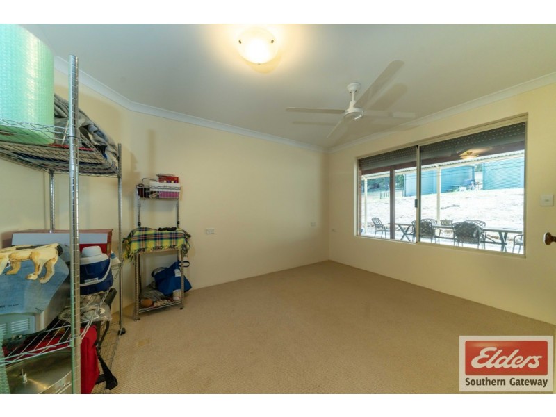 8 Henry George Close, Byford WA 6122